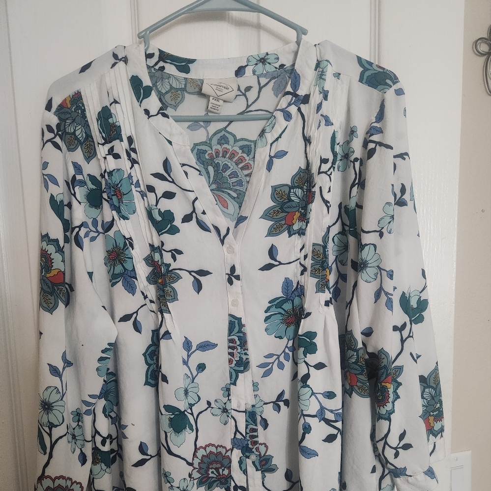 St. John's Bay Blue and Green Floral Shirt